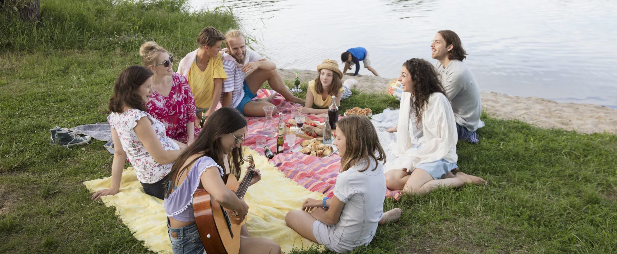 Smart Ways to Enjoy Entertainment Without Overspending