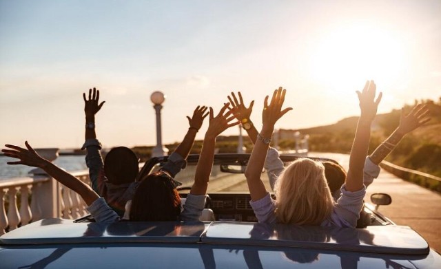 Luxury vs Budget Girls’ Trip: Which Vacation Format Works Best?
