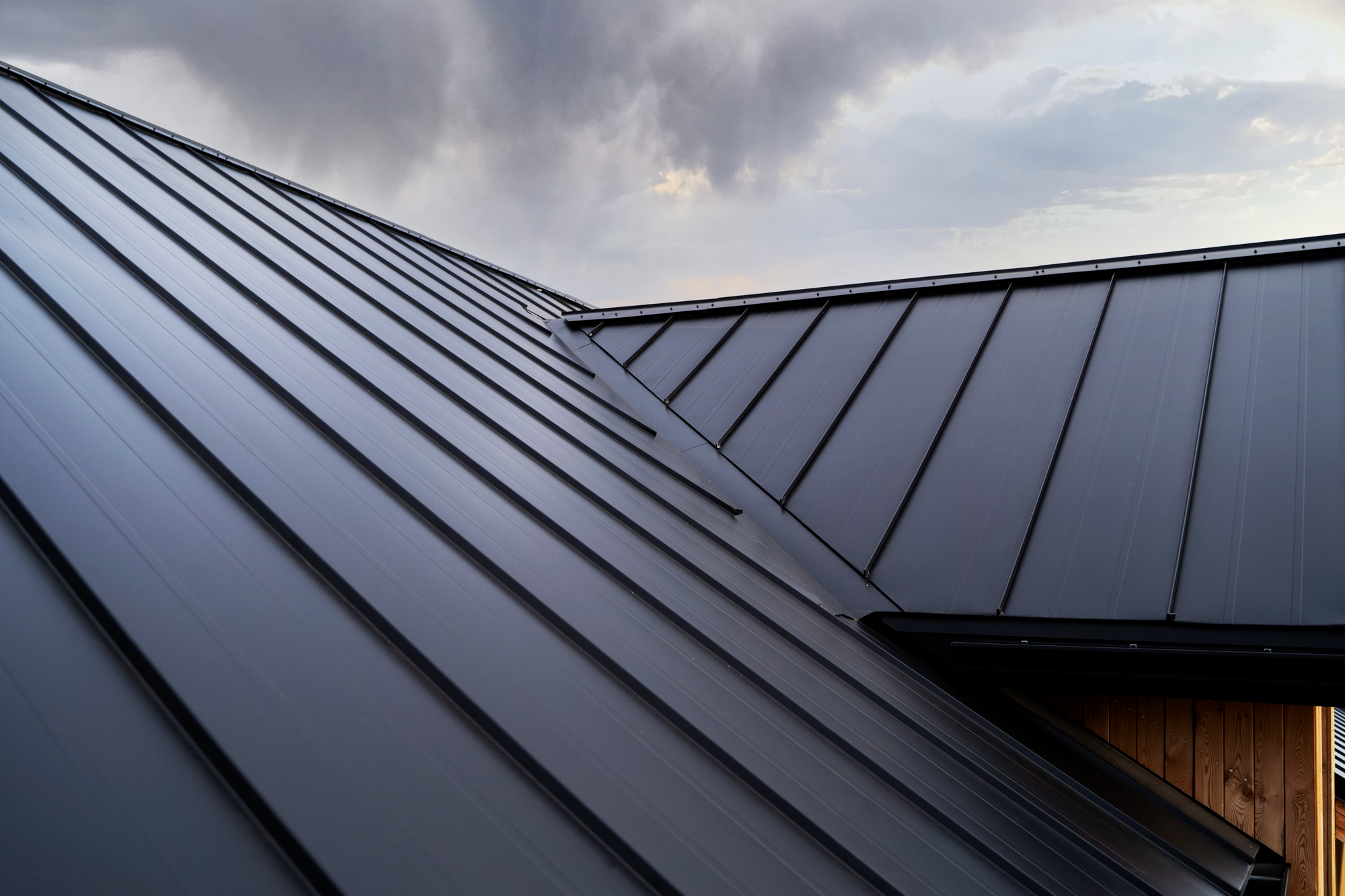 Signs Your Roof Needs a New Waterproofing System